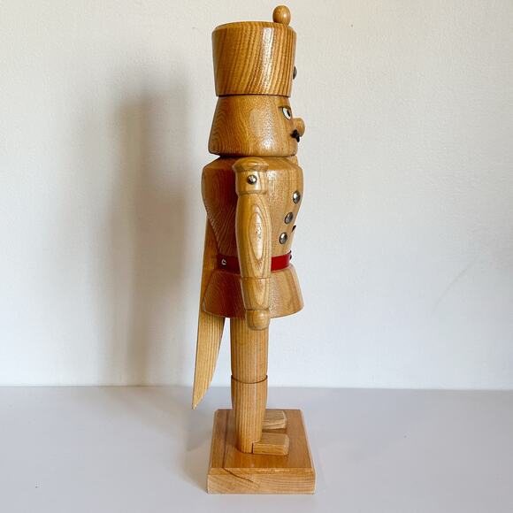 Vintage Erzgebirge Natural Wood German Nutcracker - Picture 4 of 8